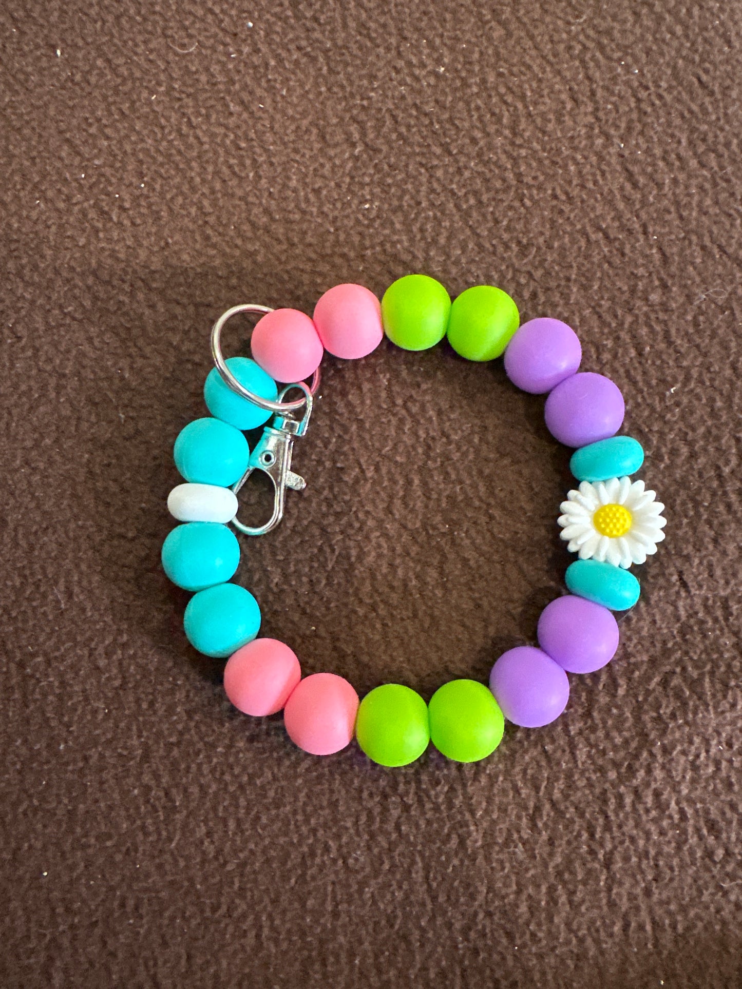 Daisy Silicone Beaded Wristlet